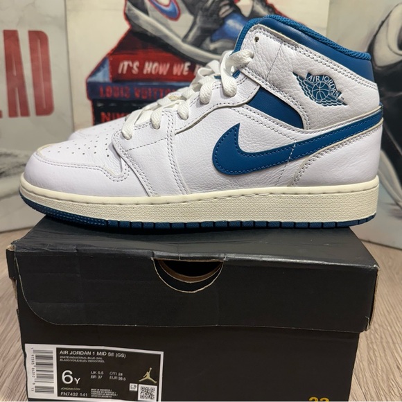 New Air Jordan 1 Mid SE Industrial Blue GS White Sail/Blue SZ 6Y/7.5W, 6.5Y/8W - Picture 8 of 10